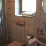 Britzerhof Apartment *