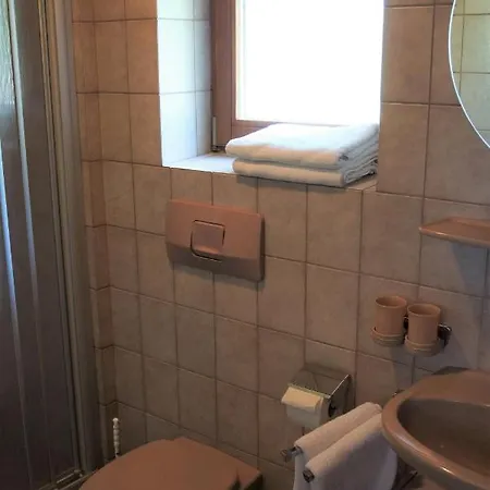 Britzerhof Apartment *